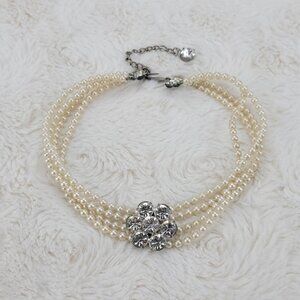 1940's Pearl Bead Strand Choker with a Rhinestone Flower Center Piece